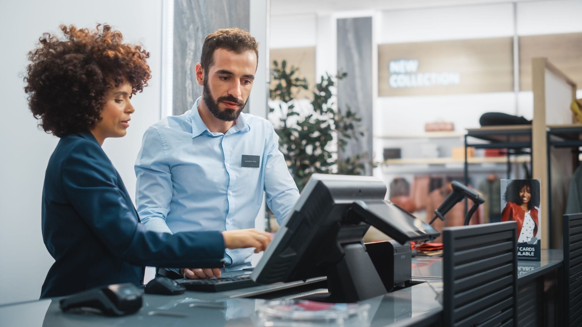 Manager Teaching New Employee